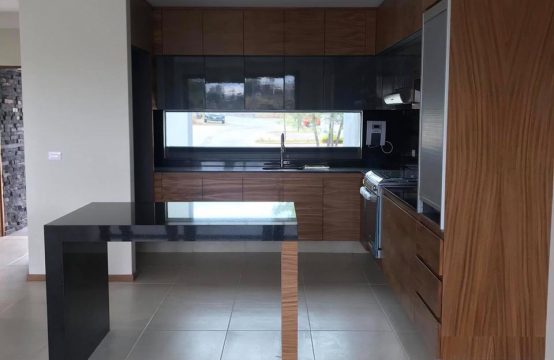 Preciosa casa nueva en venta ubicada en vistas altozano